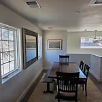 Sunny, 2Nd Level, 2Bed, 2Bath, Kitchen